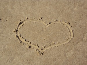 1339476_sand_heart