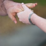 holding-hands-1439676-m